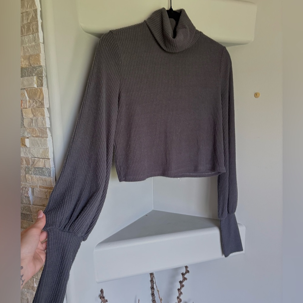 Urban outfitters ribbed cropped turtleneck sweater